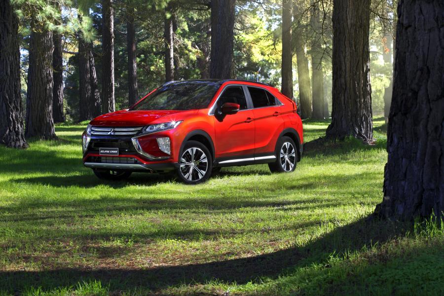  Mitsubishi Eclipse Cross Exceed 2018 года  (AU) (фото 15 из 17)